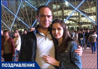 Юлию Череватенко с 10-летием совместной жизни поздравил муж