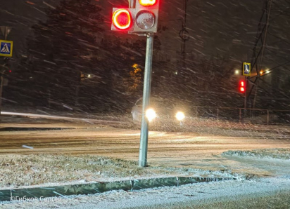 В Ростовской области ухудшилась погода: водителей предупреждают о гололеде, снегопаде и опасных дорогах