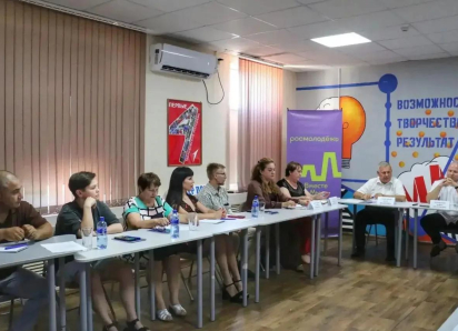 «Не как развить, а как сохранить»: предприниматели Морозовского района рассказали о главных проблемах бизнеса