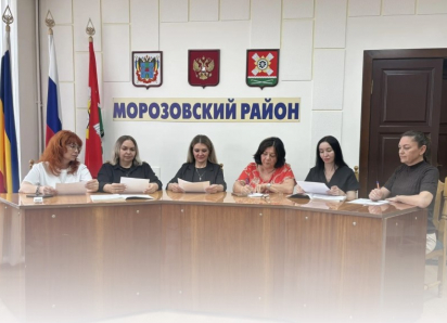 Лавочки, фонари и спортплощадки: как жители Морозовского района меняют жизнь вокруг себя