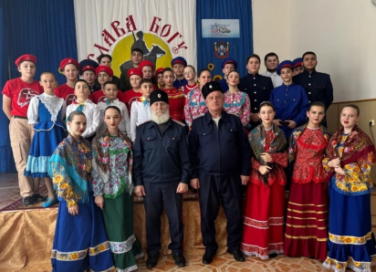 Казачьи традиции возвращаются: в Знаменской школе дали старт году истории и корней