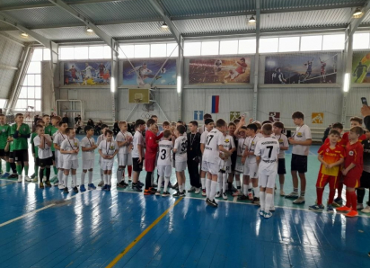 Чемпионов мини-футбола чествовали в Морозовском районе