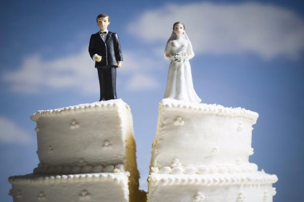 В Ростовской области стали меньше жениться и больше разводиться