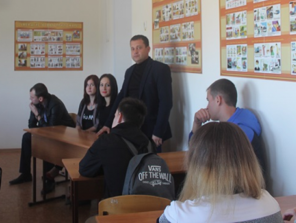 Акцию «Скажи наркотикам - нет» провели со студентами агропромышленного техникума Морозовска
