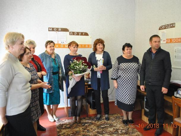 Работников сферы образования поздравили с профессиональным праздником в хуторе Вишневка