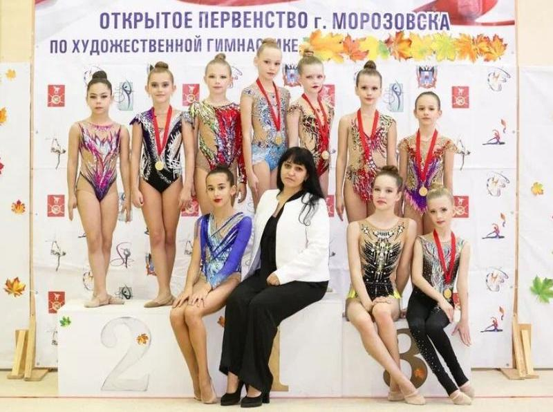 14 золотых, 19 серебряных и 6 бронзовых медалей завоевали морозовские гимнастки на традиционном турнире «Краски осени» в родном городе