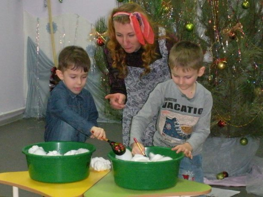"Коляда» с играми и конкурсами пришла в филиал детского сада №1 в Морозовске
