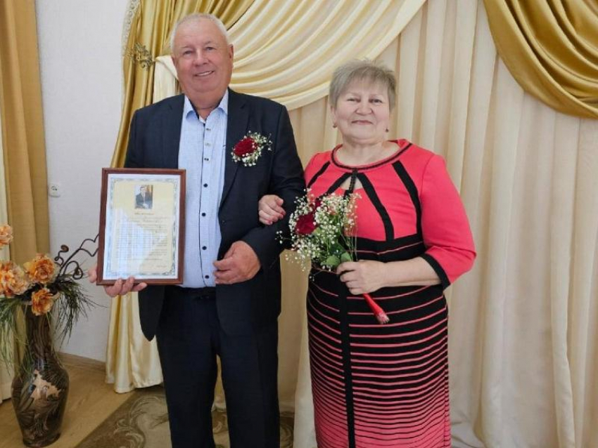 40-летний юбилей семейной жизни отпраздновала семья Казанковых 