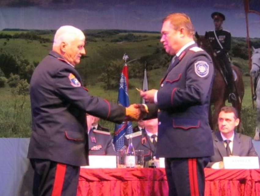 Три медали «За особые заслуги» вручили казакам Морозовска от имени войскового атамана
