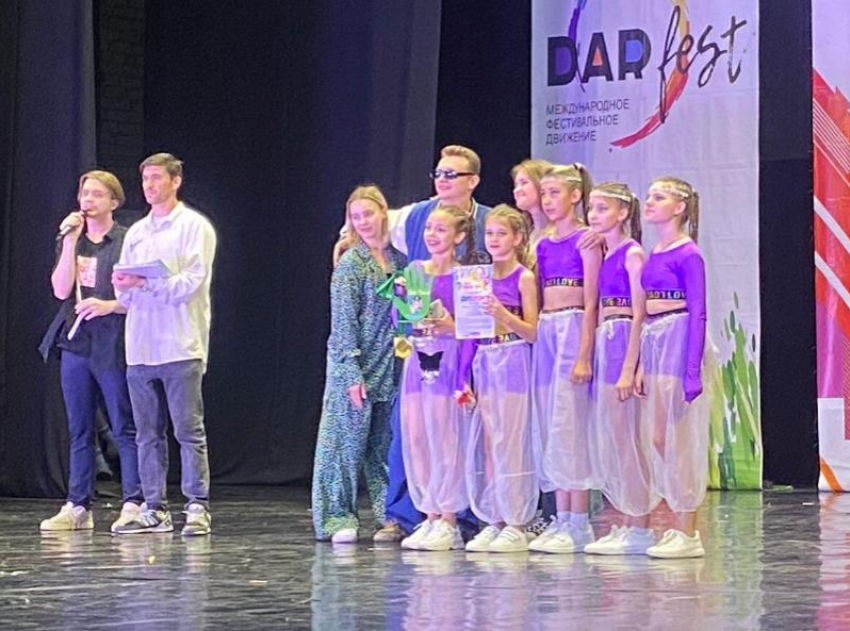 Юные артисты из хутора Грузинов стали лауреатами международного конкурса «Дай пять!» в Волгограде