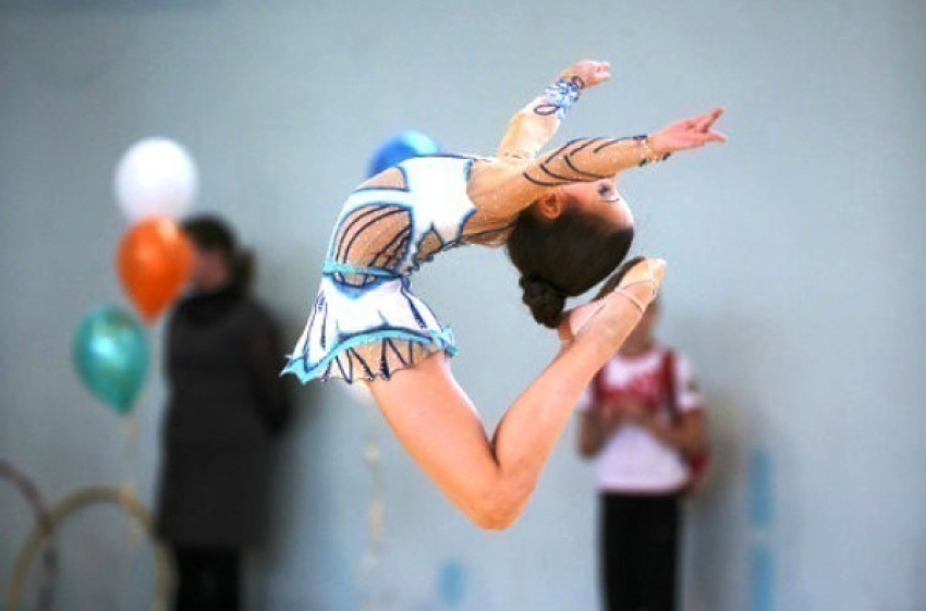Способная гимнастка из Морозовска отправилась покорять «Артек»
