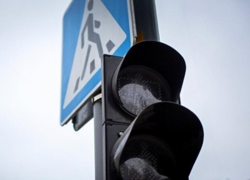 Автолюбителей в Морозовске предупредили о временных перебоях в работе светофоров