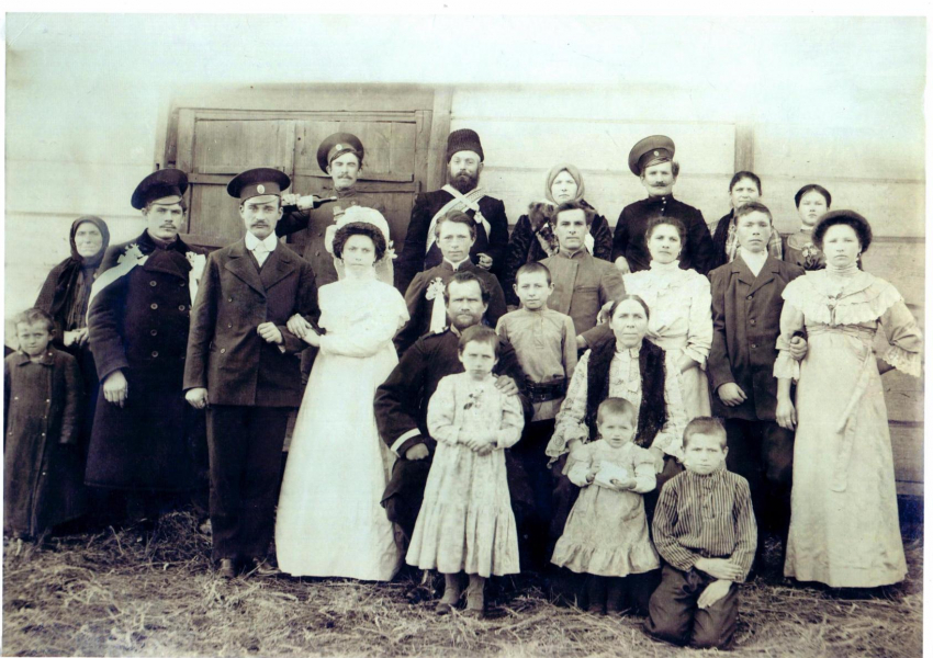 История фотографии: дружная семья из хутора Троицкий прошла через все тяготы гражданской войны