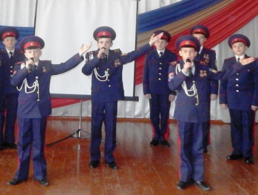 Урок «Слава Родины нашей отважным сынам» прошел в кадетском корпусе Морозовска