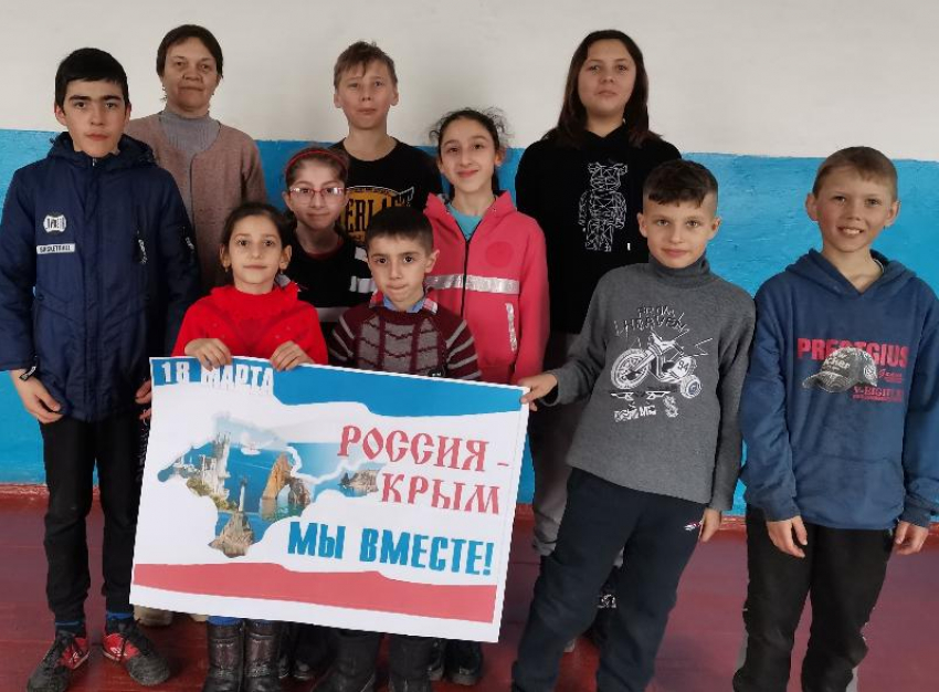 В Сибирьчанском СК отпраздновали восьмилетие со дня воссоединения Крыма с Россией
