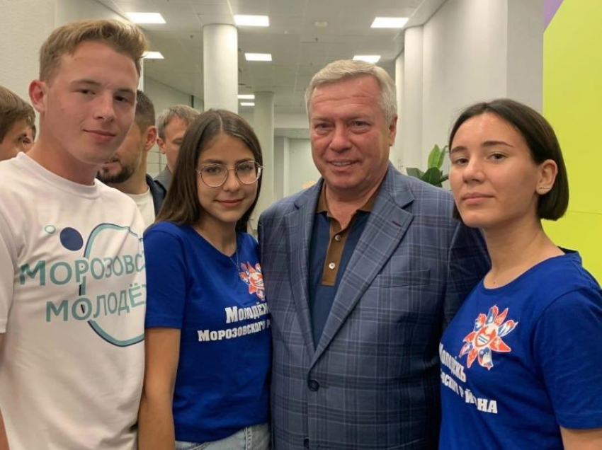 Молодые активисты из Морозовского района встретились с губернатором Ростовской области