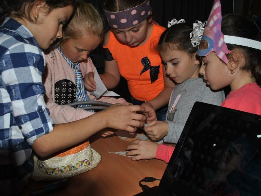 Пиратские конкурсы помогли детям в Вишневке найти клад со сладкими сокровищами