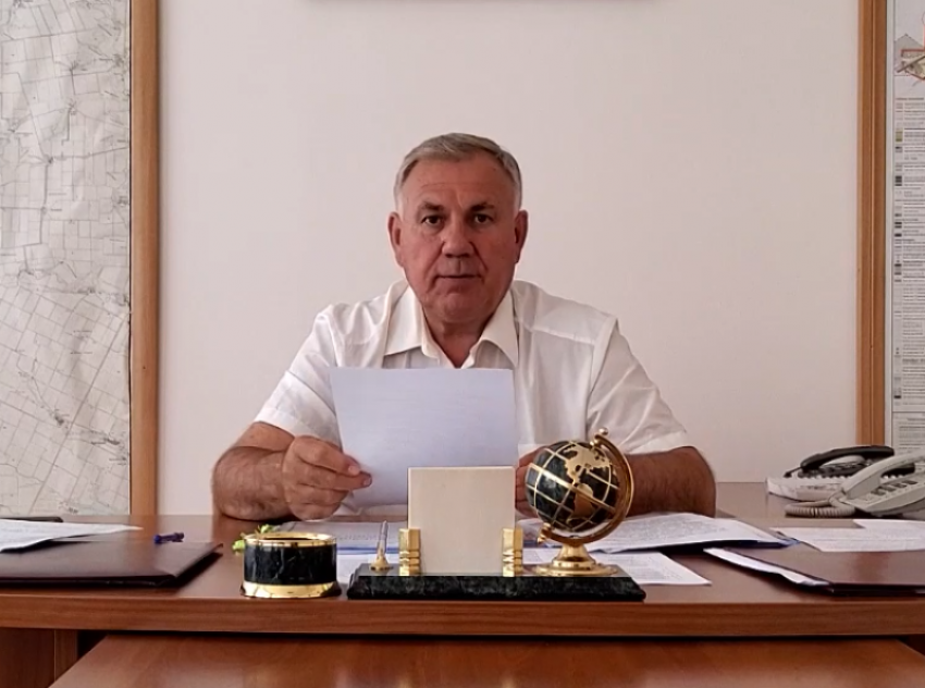 Глава администрации Морозовского района написал обращение на имя губернатора Ростовской области по поводу расчистки реки Быстрая