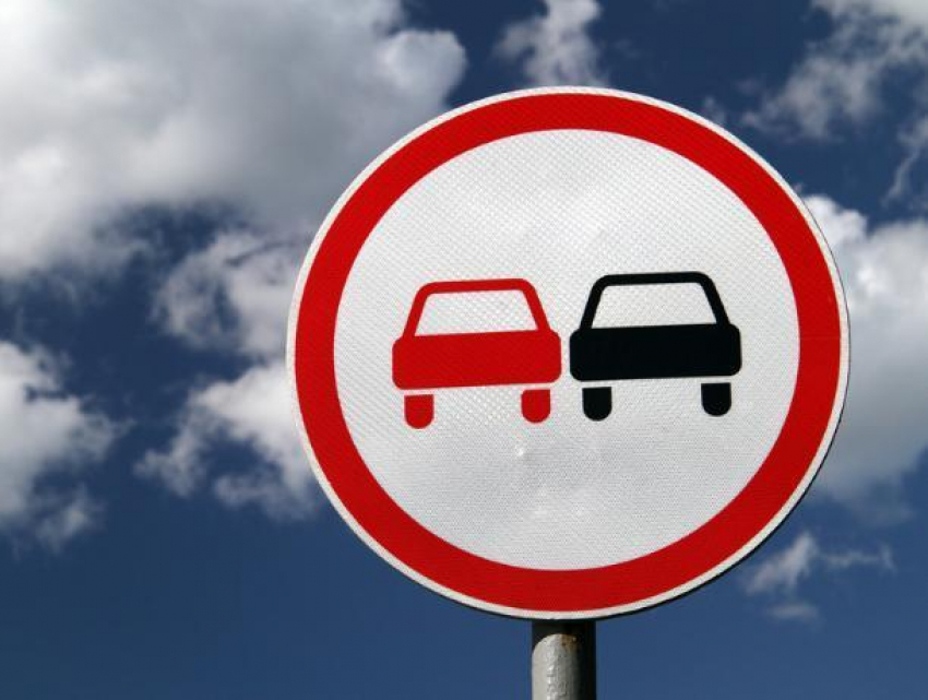 "Встречная полоса": сотрудники ДПС Морозовска выявили 12 нарушителей правил дорожного движения