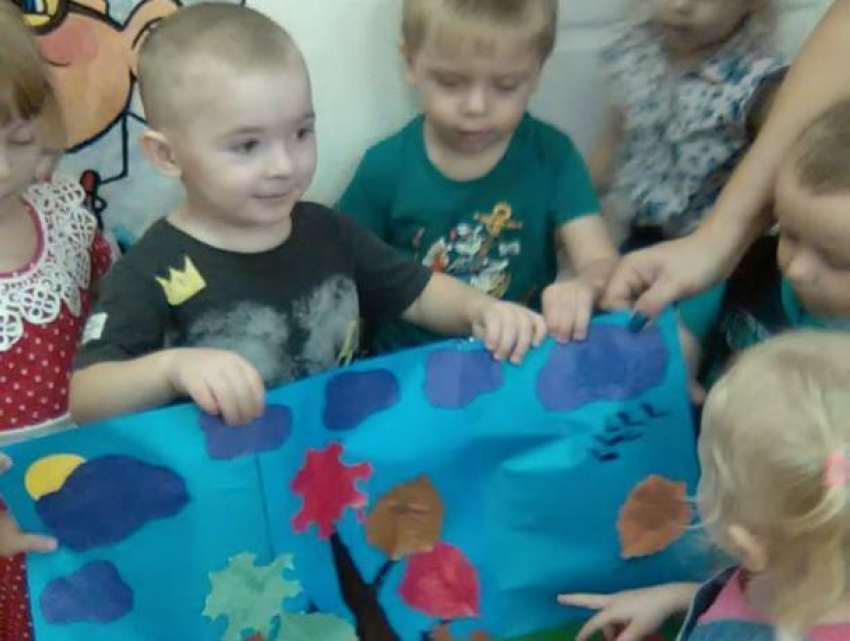 Самых юных воспитанников детского сада «Сказка» познакомили с природой и природными явлениями 