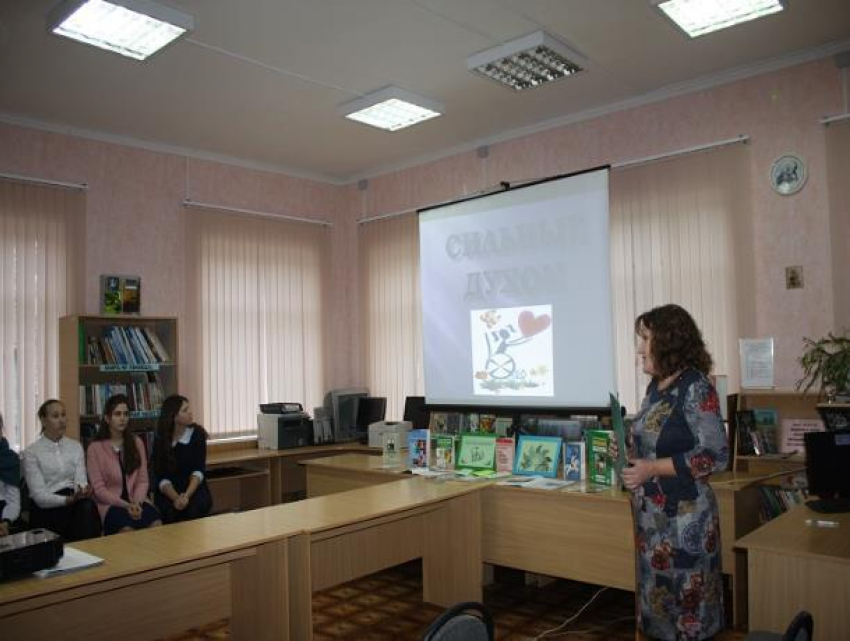 Беседа-диалог «Бывает ли беда чужой» прошла в детском отделе библиотеки Морозовска