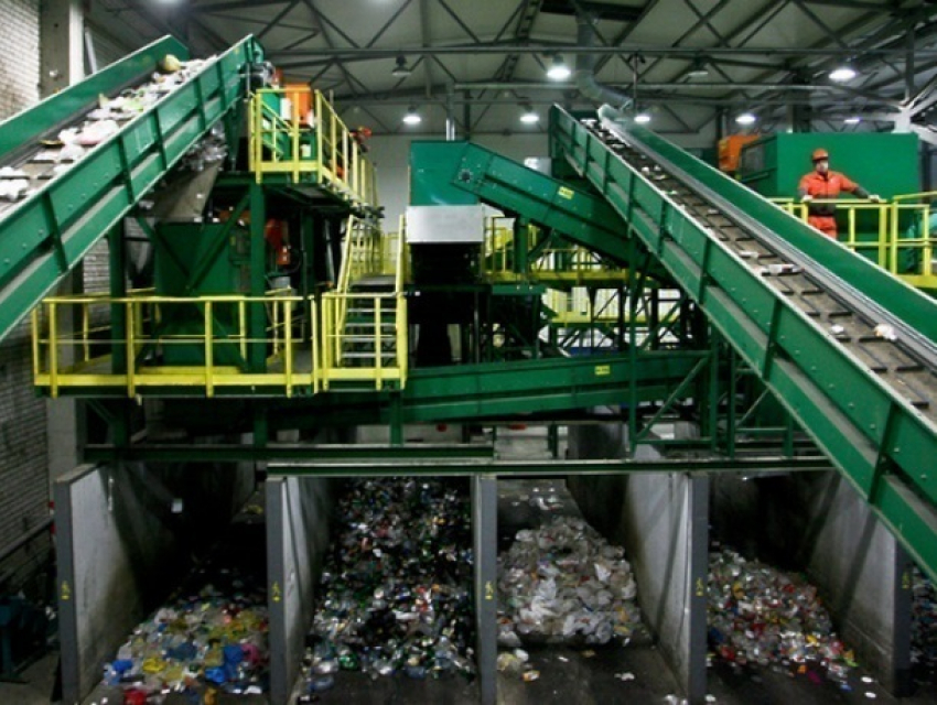 Названы примерные сроки выбора регоператора для мусоропереботки возле Морозовска