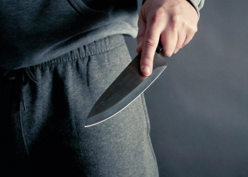 31 удар ножом нанес знакомому морозовчанин во время ссоры