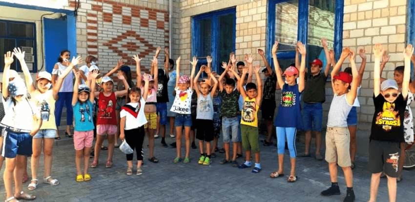 Летние лагеря уже заработали в пяти школах Морозовского района