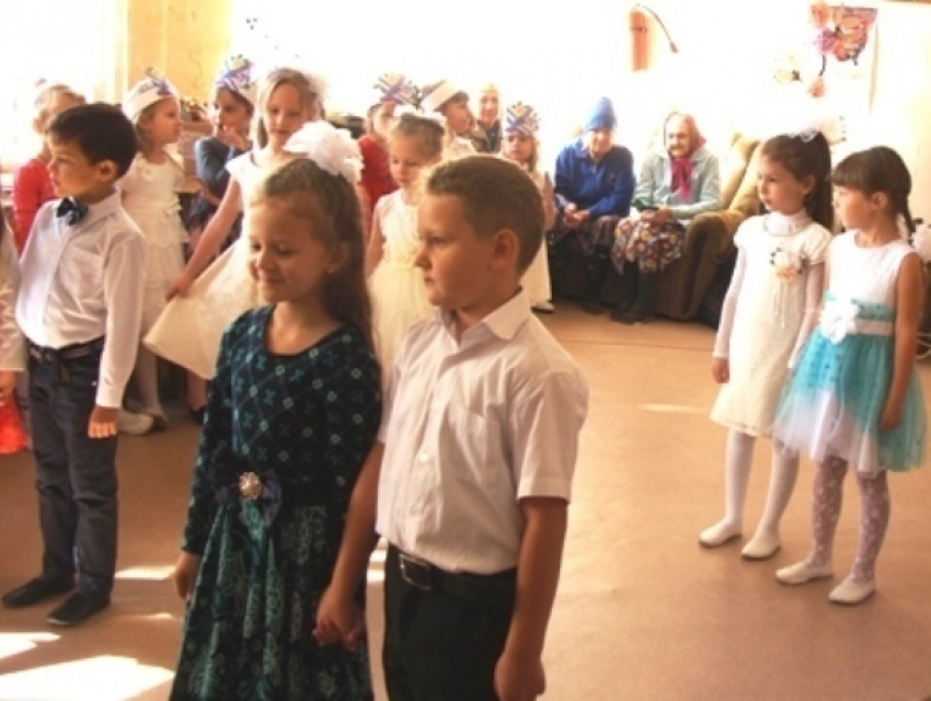 Письмо в редакцию: Осенние песни спели в детском саду «Сказка» для пожилых гостей 
