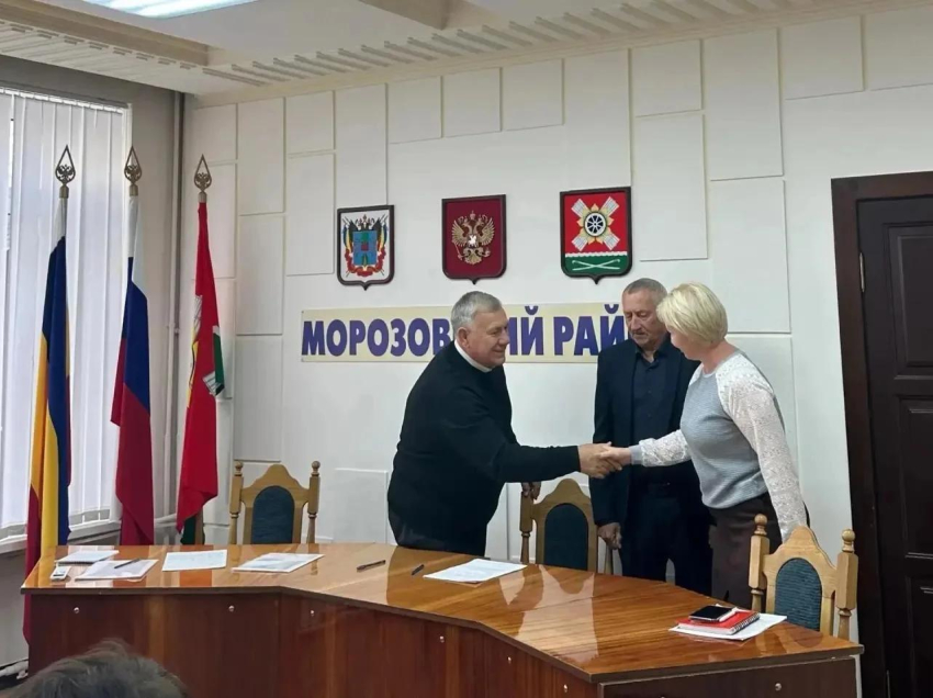 Депутаты Морозовского района избрали председателя и изменили правила застройки
