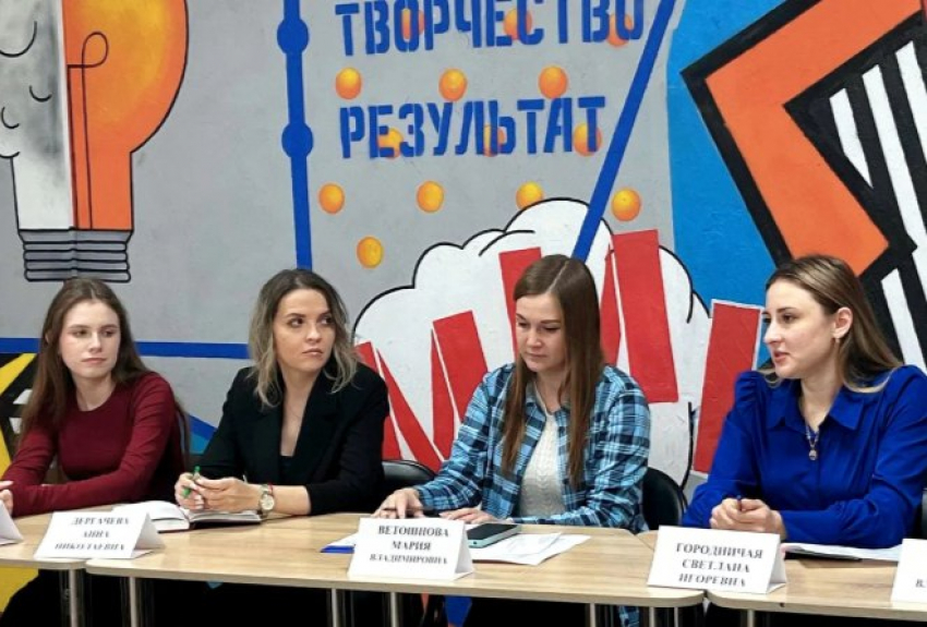 В Морозовском районе готовят взрывные новогодние проекты