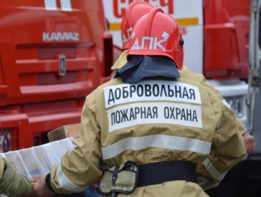 Морозовчанам предложили стать добровольными пожарными и научиться действовать в экстремальных ситуациях