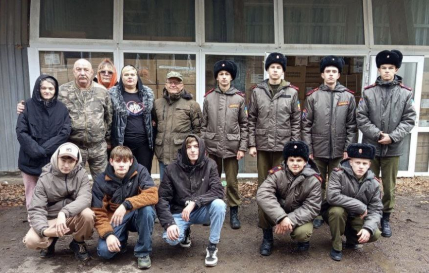 Гуманитарная помощь прибыла в Морозовск: фура с жизненно важными медикаментами доставлена в госпитали