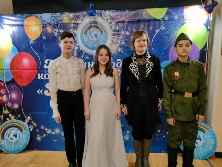 Воспитанники морозовской детской школы искусств с успехом выступили на творческом конкурсе «Мы вместе» в Ростове-на-Дону