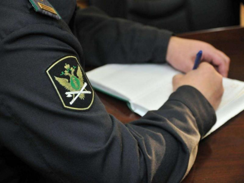 Арестованное имущество стоимостью в 2,6 миллионов рублей исчезло по вине судебного пристава из Морозовска