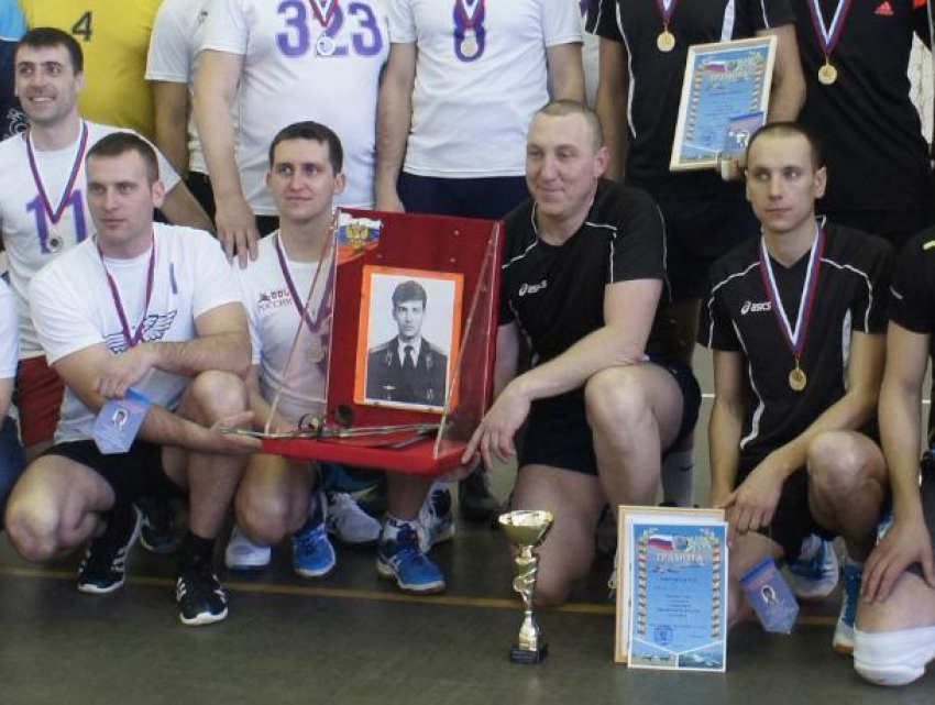 Волейбольный турнир в Морозовске посвятили памяти Героя России