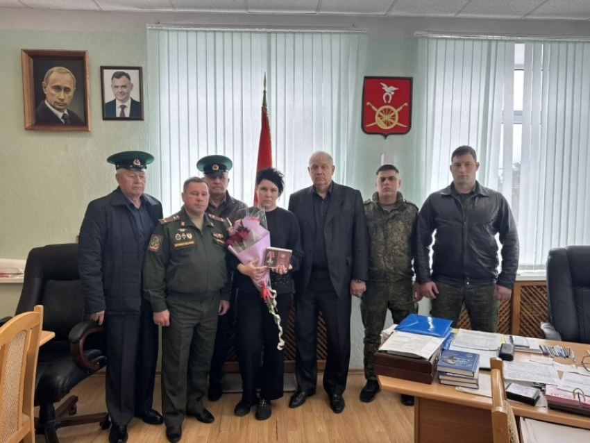 Орден Мужества передали семье героя