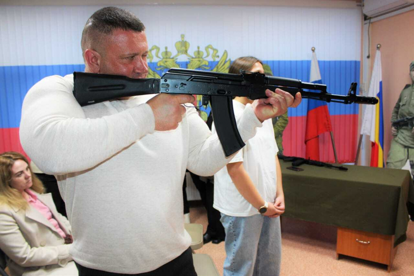 Опасность рядом: в Морозовском районе сотрудников культуры обучили действовать в экстремальных ситуациях