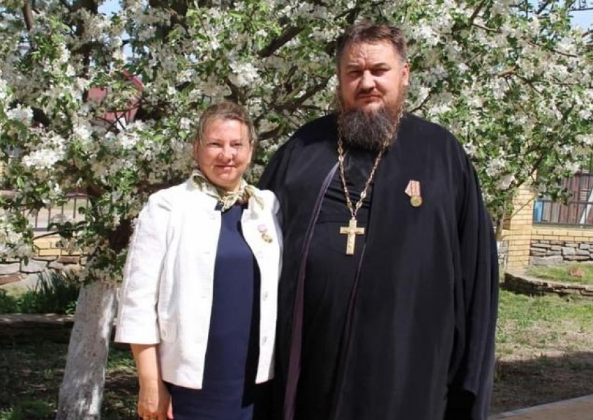 Настоятель Свято - Покровского храма пригласил морозовчан помолиться, испросив помощи Божией на начало учебного года