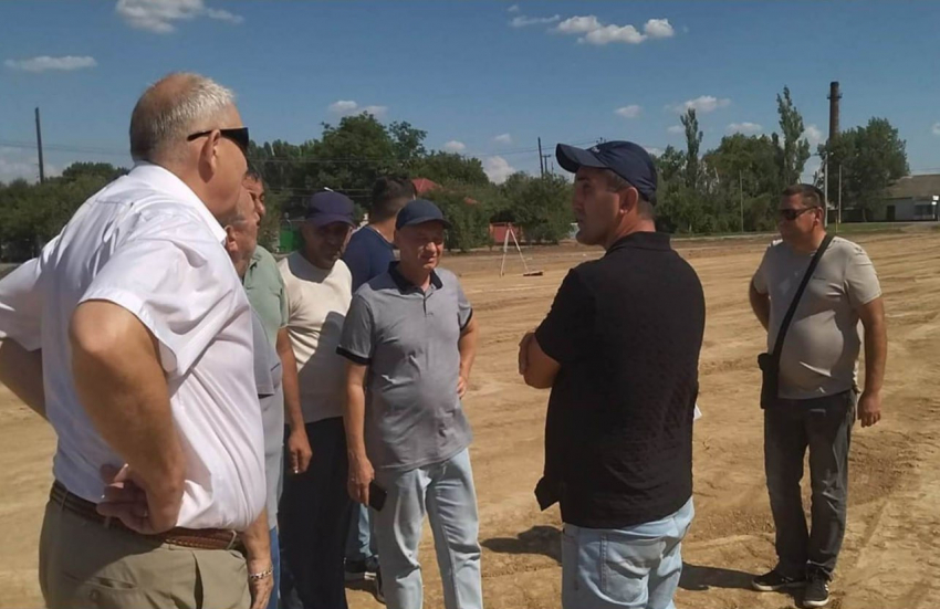 Подрядчика попросили не нарушать тишину и покой граждан при благоустройстве в Морозовске 
