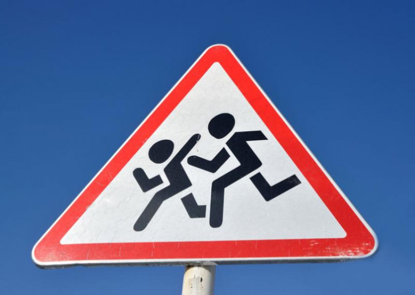 Областная акция «Внимание, дети!» стартовала в Морозовском и Милютинском районах