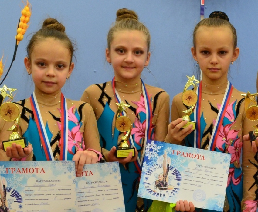 Юные гимнастки из Морозовска привезли домой «серебро» и «бронзу»