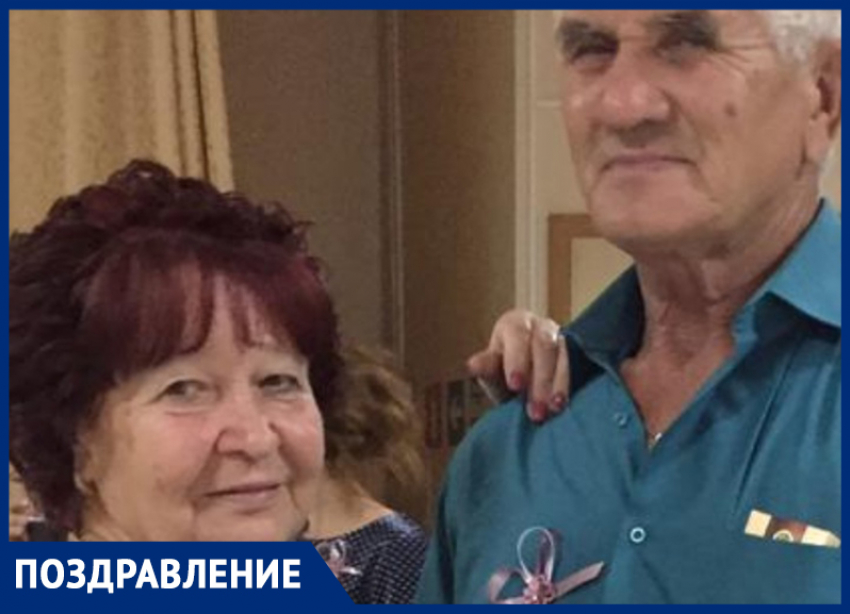 Валентину Михайловну Мирошникову с 70-летием поздравила большая и дружная семья