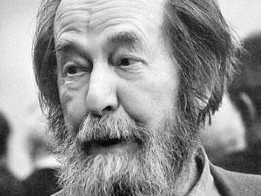 В Морозовске скоро состоится открытие мемориальной доски Солженицыну