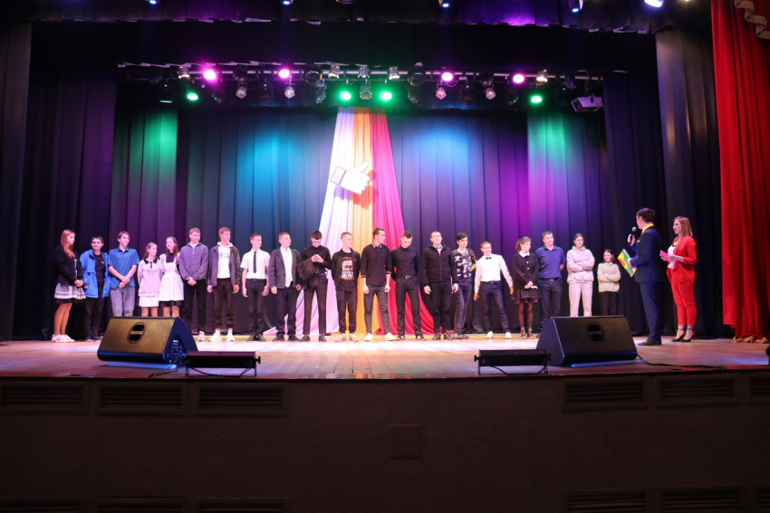 «Гиннес-шоу» устроили для молодежи в Морозовске