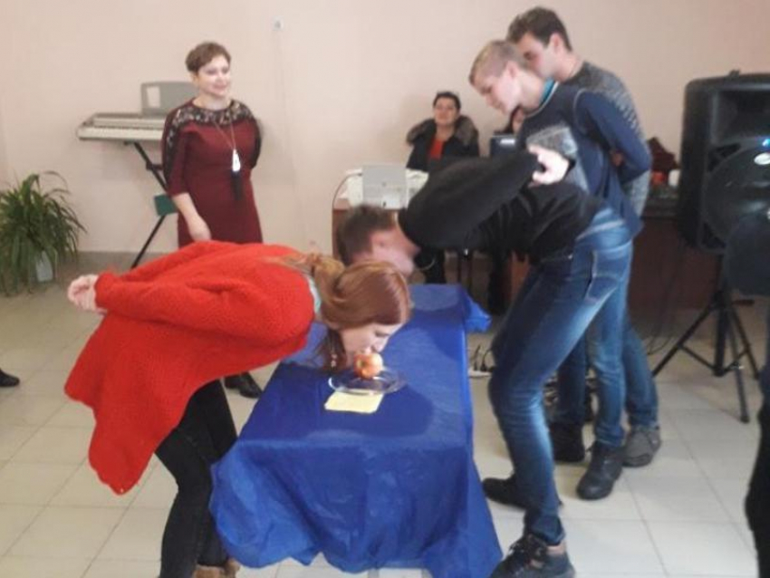 Воспитанников Морозовского агропромышленного техникума поздравили с Днем студента