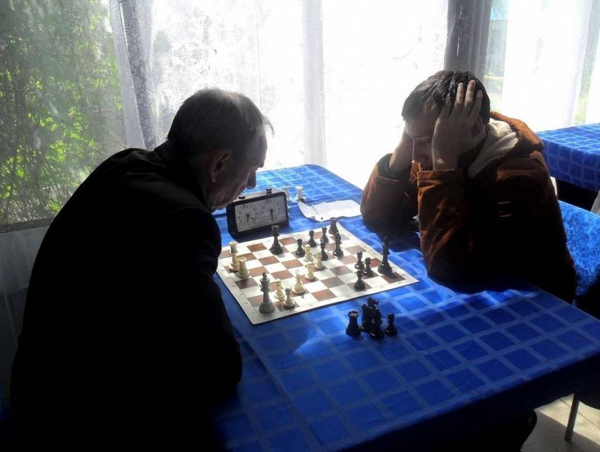 Морозовские мужчины стали призерами чемпионата Ростовской области по шахматам