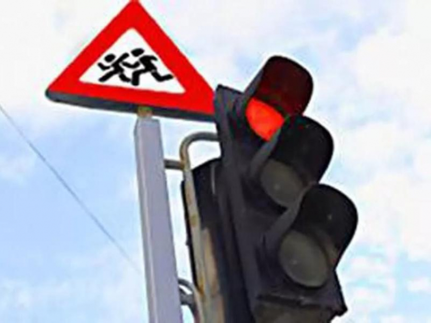 "Декадник безопасности дорожного движения» стартовал в Морозовске с началом месяца 