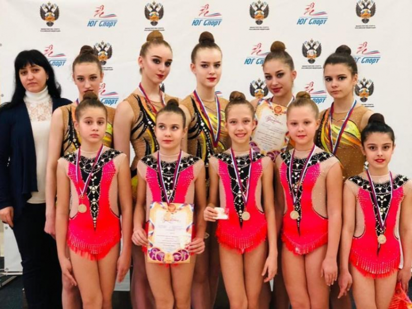 Новый год с новых побед: гимнастки Морозовска привезли из Сочи серебро