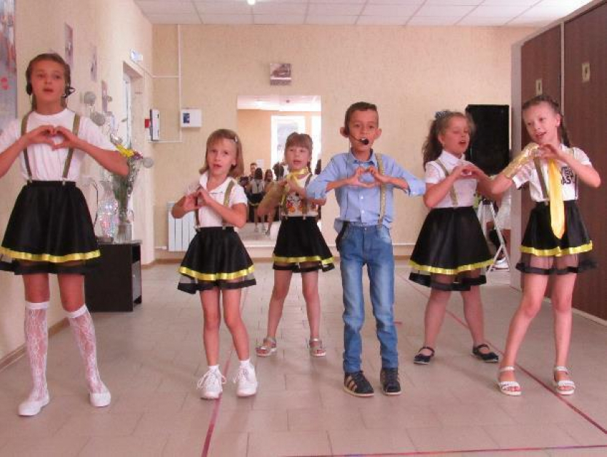 "Новые имена": в Морозовске торжественно открыли детскую творческую и образовательную студию